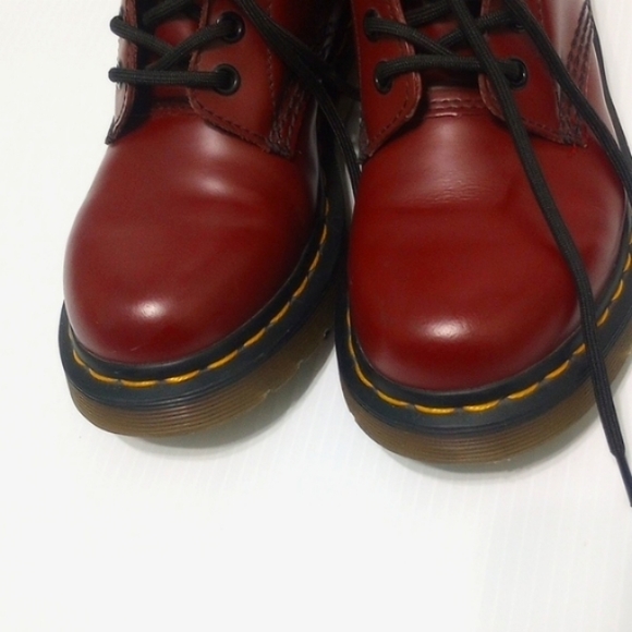 Dr. Martens 1460 Cherry Red Smooth - Picture 5 of 16